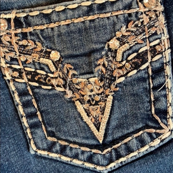 Vigoss Embellished Pocket Denim‎ Chelsea Capris - Picture 8 of 8